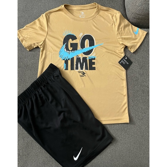 Nike Other - *NWT* Boys Nike 3BRAND Short Sleeve Tee & Short Size M